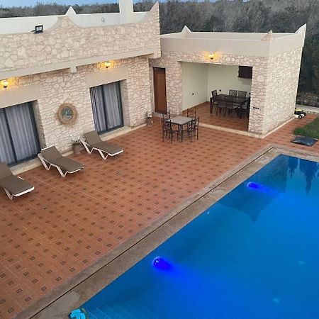 Villa Laarich Suvayr Dış mekan fotoğraf