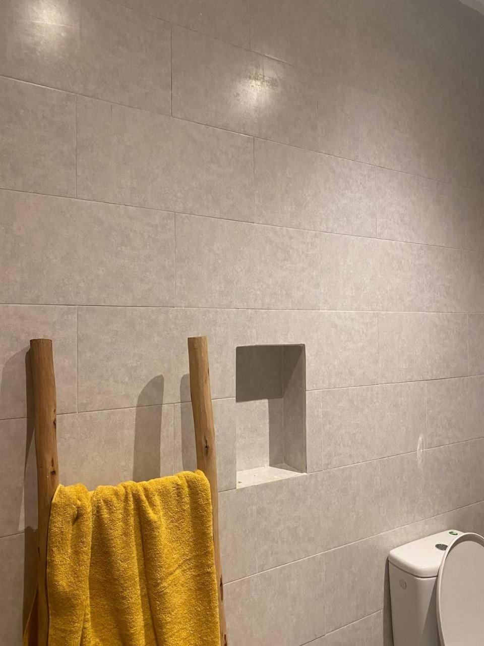 Villa Laarich Suvayr Dış mekan fotoğraf