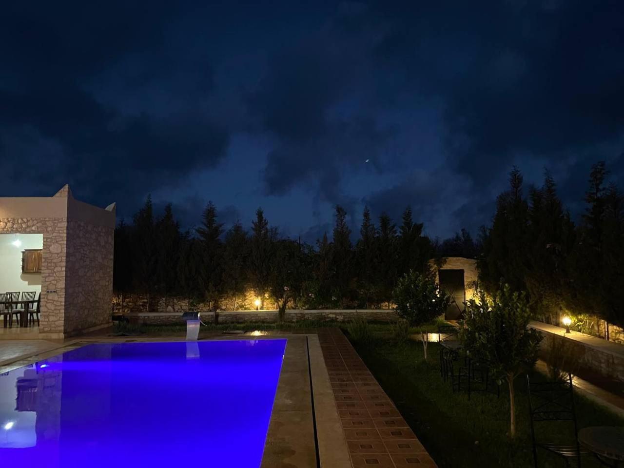 Villa Laarich Suvayr Dış mekan fotoğraf